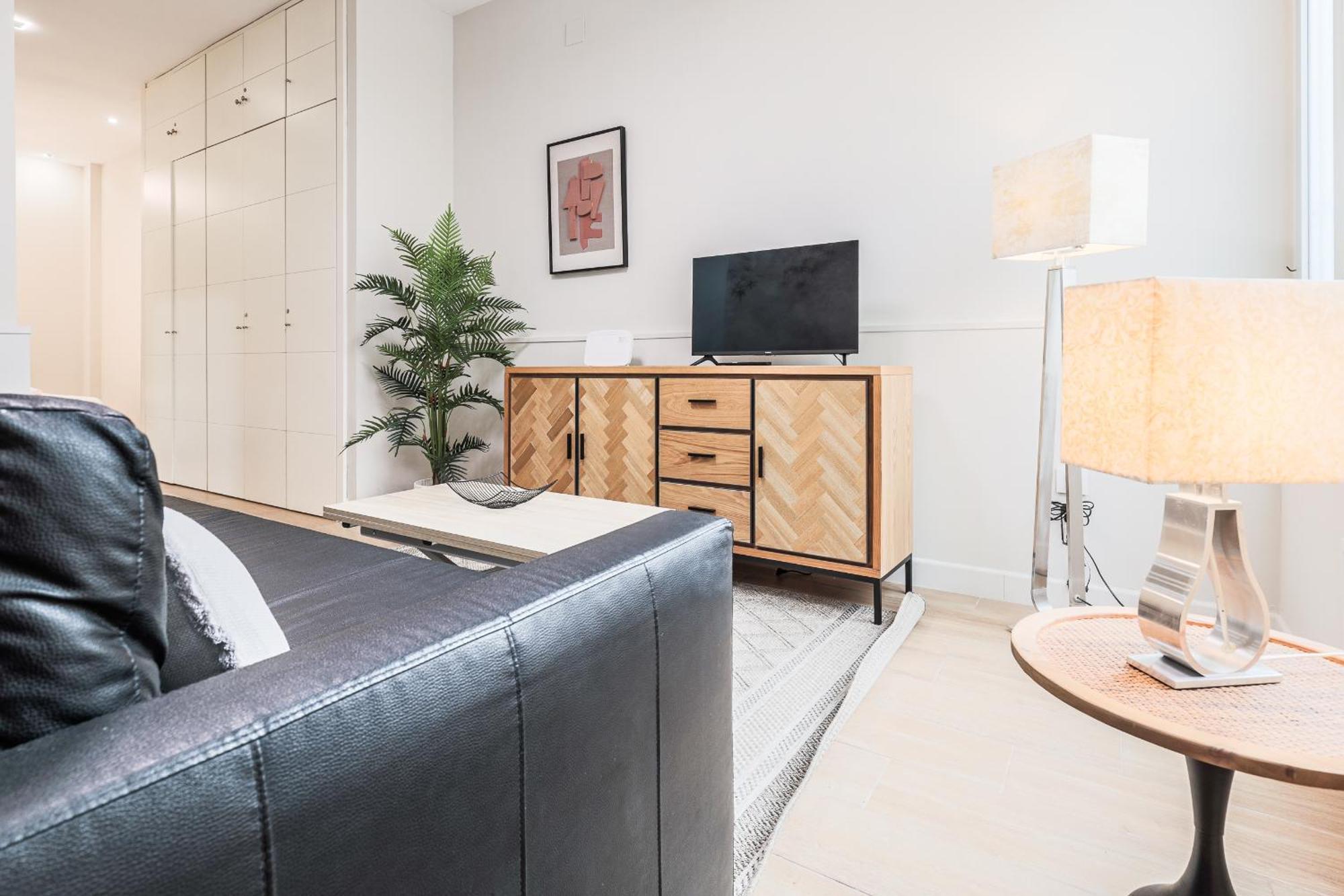 Apartamento Precioso Estudio En San Julian Sevilla, Ac Wifi Hiniesta Estudio
